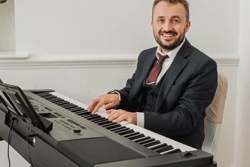Chris White Wedding Pianist