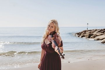 Katherine - Luxury Violinist