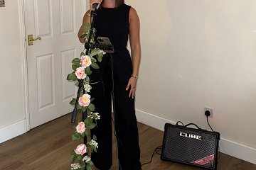 Amy Jade Singing 
