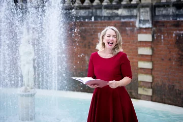 Caron Warner Celebrant