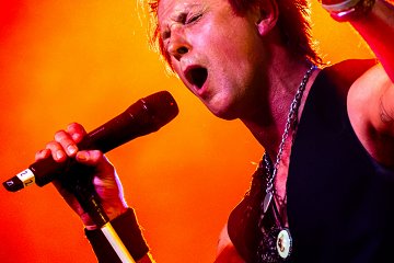 Leo Live