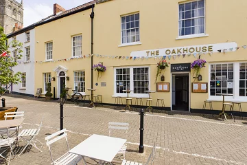 The Oakhouse Hotel & Restaurant