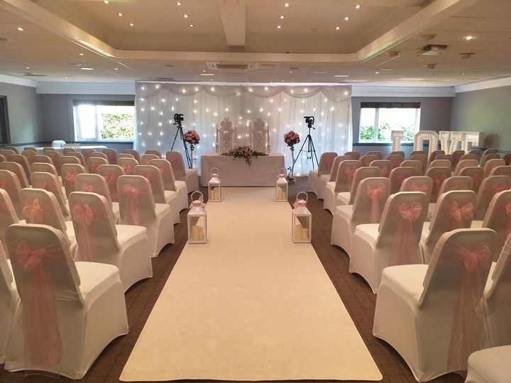 Village Hotel Hyde Wedding Open Day  - 28th September 2025