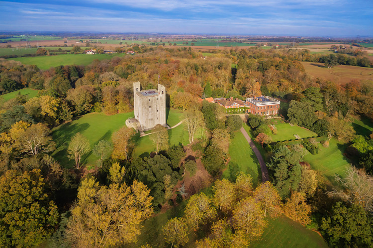 Hedingham Castle Wedding Show - 11th January 2026