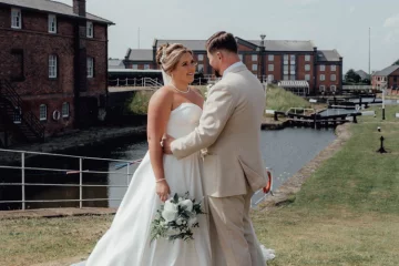 Holiday Inn Ellesmere Port - Cheshire Oaks by IHG
