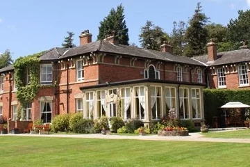 Bartle Hall Hotel