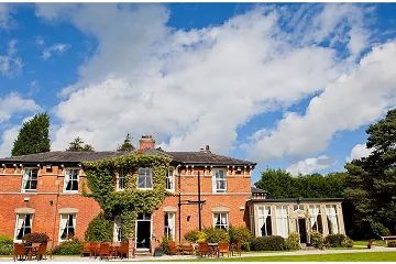Bartle Hall Hotel