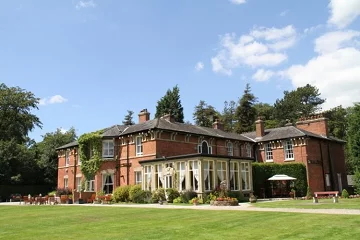 Bartle Hall Hotel
