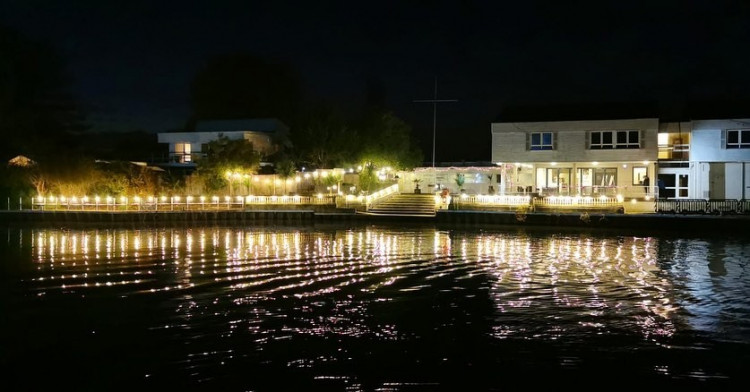 Kingston Island (Ravens Ait)