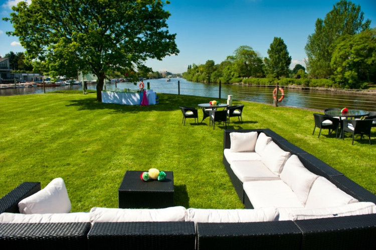 Kingston Island (Ravens Ait)