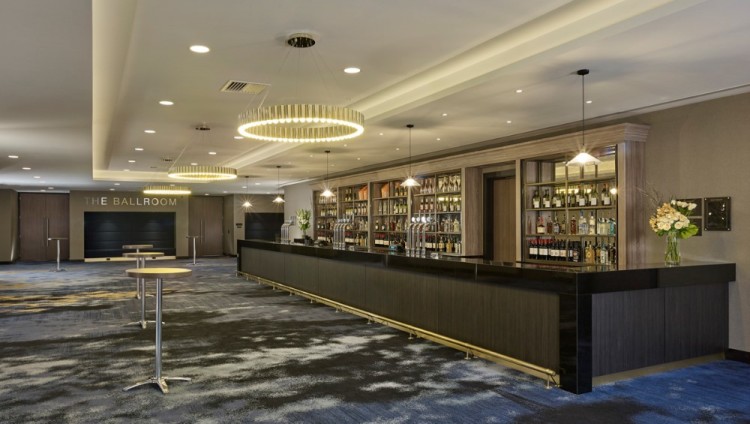 DoubleTree by Hilton Hull
