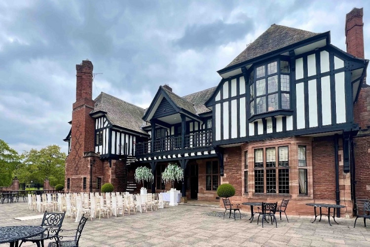 Inglewood Manor House