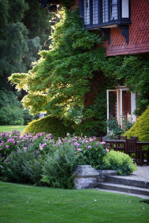 Best Western Plus Grim's Dyke Hotel