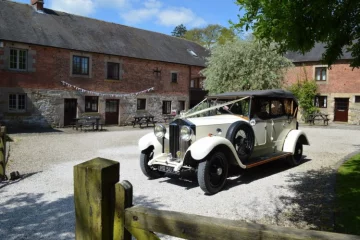 Knockerdown Wedding Village