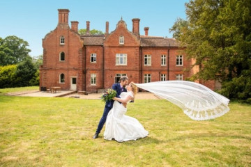 Bessingham Manor Weddings