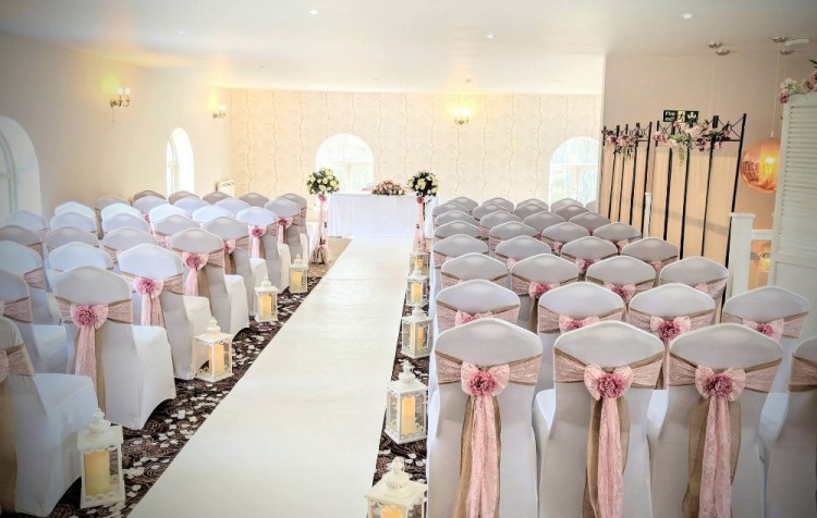 Darwin Lake Holiday Village & Wedding Venue