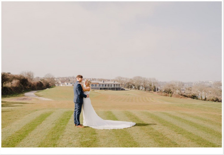 Above the Bay Restaurant, Bar, Wedding and Events