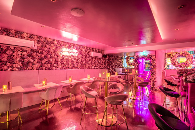 Palm Cocktail Bar & Eatery