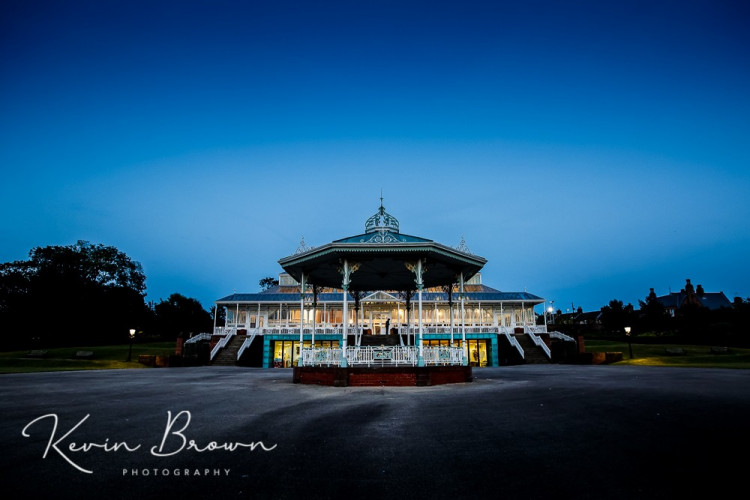 The Isla Gladstone Conservatory