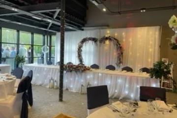 Mour Hotel
