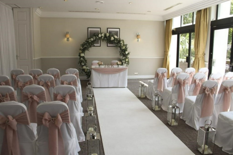 Best Western Pinewood Manchester Airport-Wilmslow Hotel