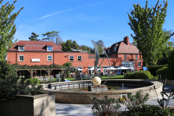 PINEWOOD HOTEL SLOUGH