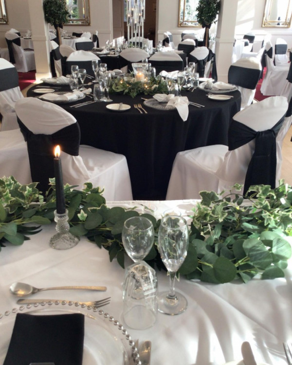 The Glen Yr Afon House Hotel