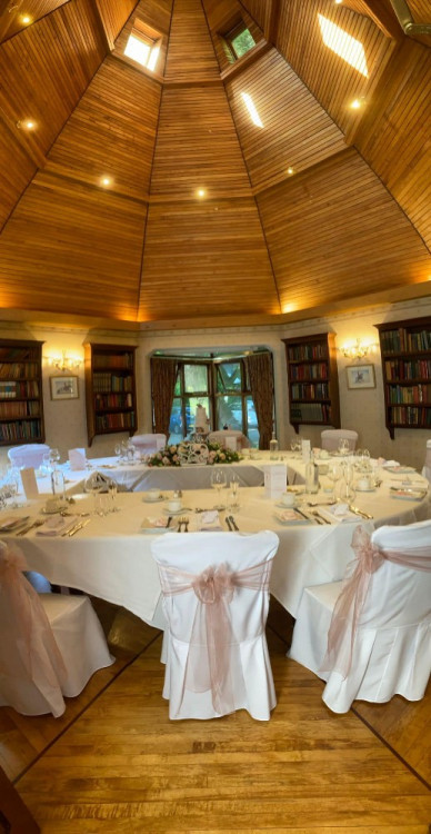 The Glen Yr Afon House Hotel