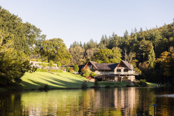 Canada Lodge and Lake