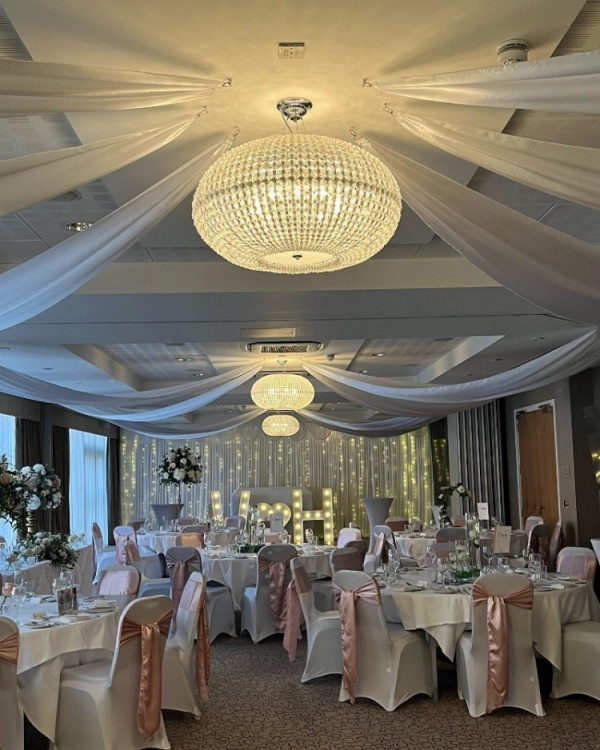 Wivenhoe House Hotel