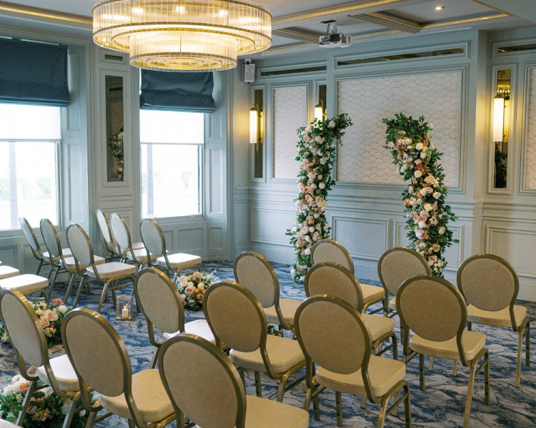 Dover Marina Hotel & Spa, Tapestry Collection by Hilton